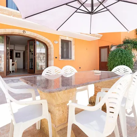 Tenuta Posti بيت للعطل